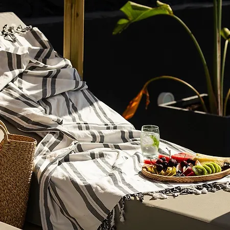 Hotell The Noverian Bios Santorini Boutique