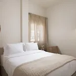 The Noverian Bios Santorini 5* Fira (Santorini)