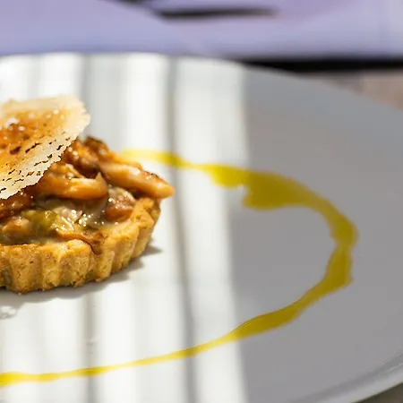 The Noverian Bios Santorini