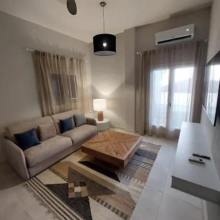 The Noverian Bios Santorini Boutique Fíra