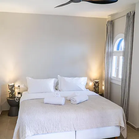 The Noverian Bios Santorini Boutique ホテル 5*