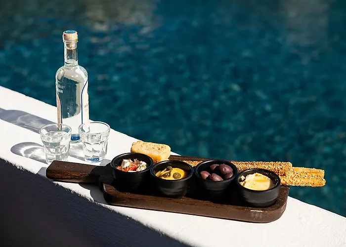 The Noverian Bios Santorini Hotel Fira (Santorini)