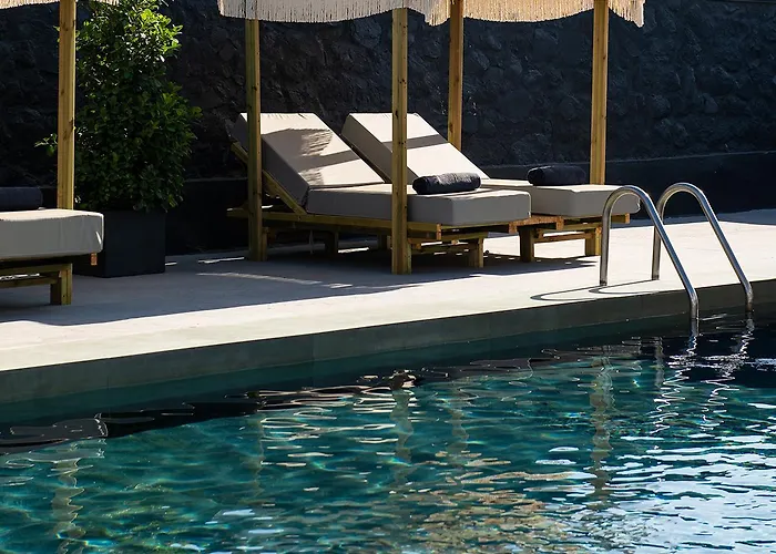 The Noverian Bios Santorini 5* Fira (Santorini)