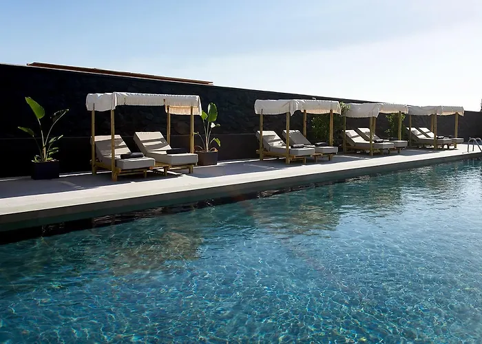 The Noverian Bios Santorini