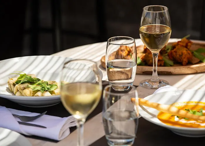 The Noverian Bios Santorini 5* Fira (Santorini)