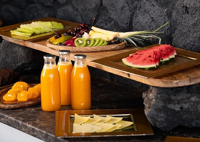 Hotel The Noverian Bios Santorini