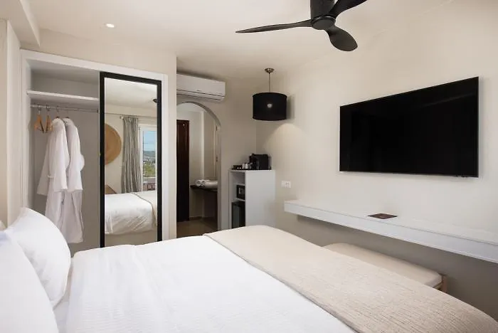 The Noverian Bios Santorini