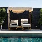 호텔 The Noverian Bios Santorini 5*