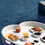 호텔 The Noverian Bios Santorini