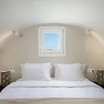 호텔 The Noverian Bios Santorini 산토리니