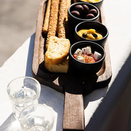 The Noverian Bios Santorini 5*