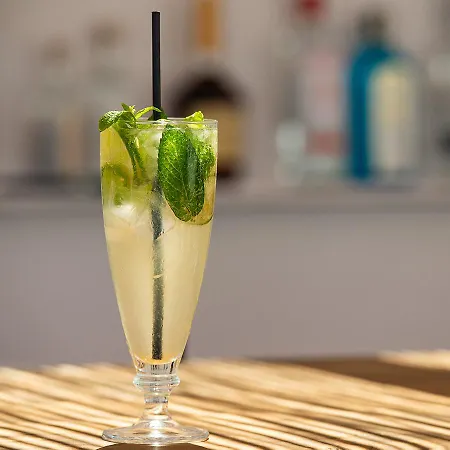 מלון The Noverian Bios Santorini סנטוריני